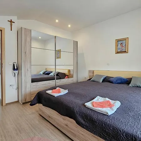 Apartment Erin