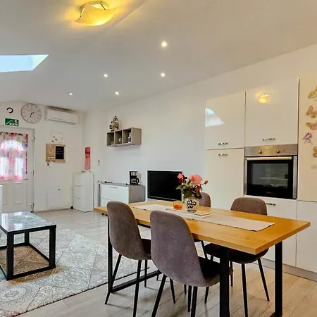 Apartamento Erin Umago