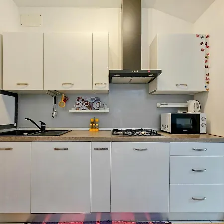Erin Apartment